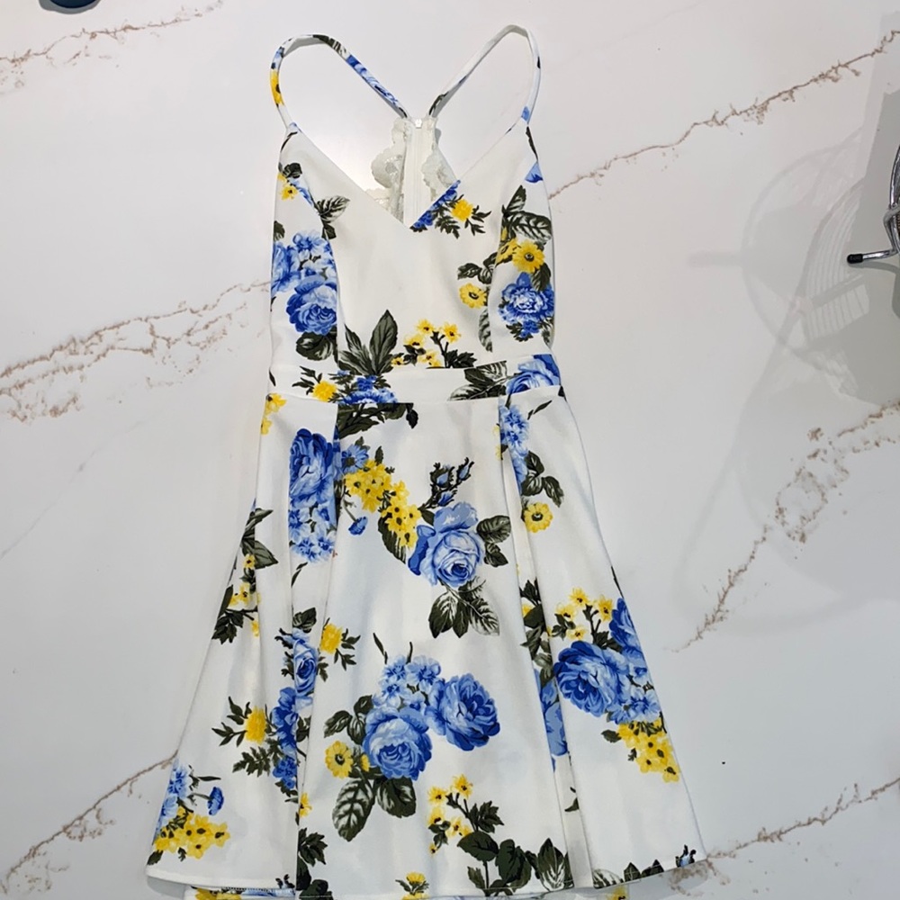 Mini Dress Size Medium
